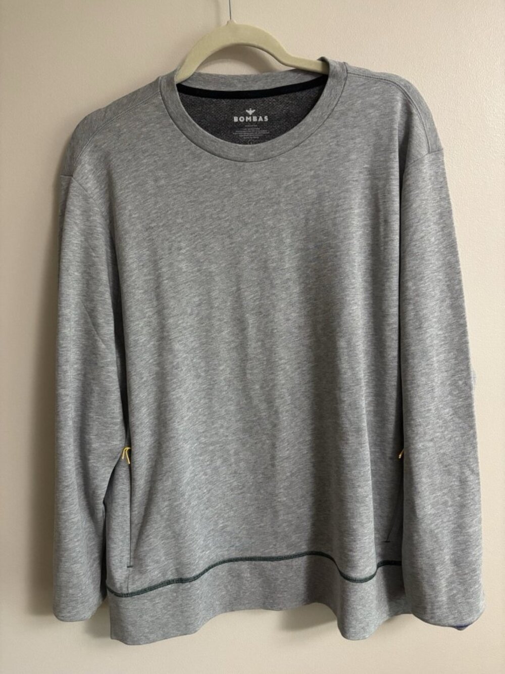Bombas Women’s Large Gray Pullover Sweatshirt Crew Neck Pockets Outdoor Hike - Picture 2 of 9
